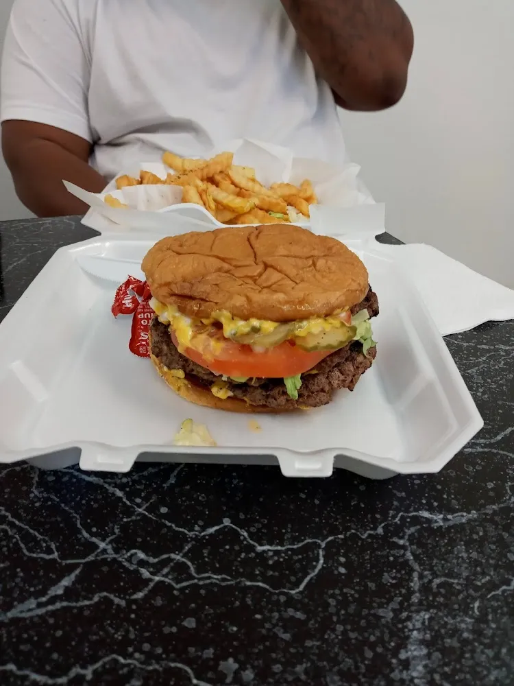 Cheeseburger Basket