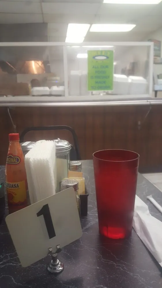 Table Service Waiting on Food